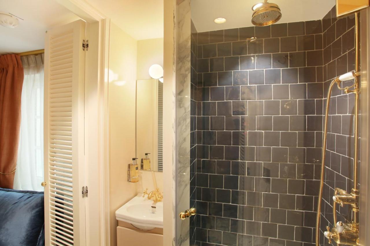 Pick A Flat'S - A Bedroom In Le Marais 파리 외부 사진